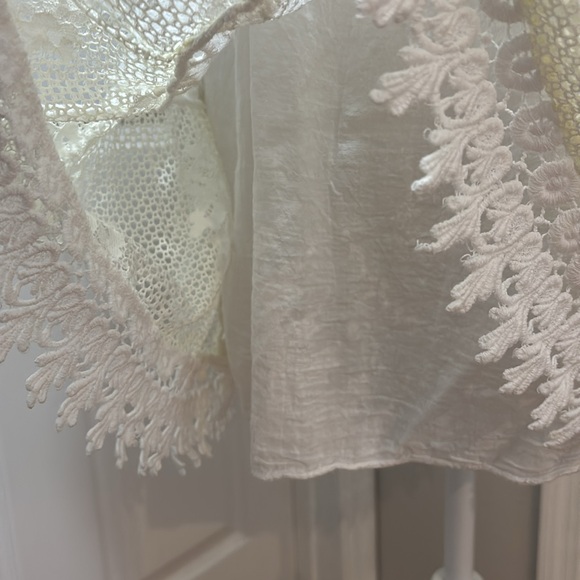 M Made In Italy White Eyelet Crochet Lace Long Bell Sleeve Mini Dress - Picture 5 of 12